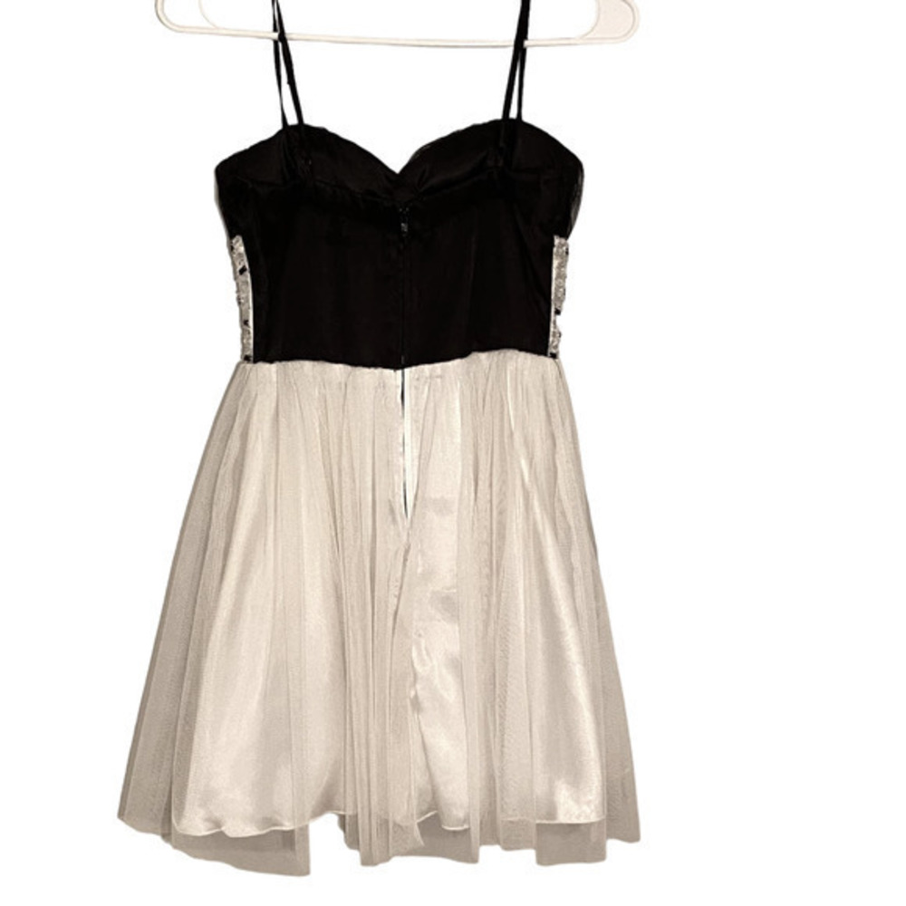 B. Darling White‎ Black Sequin Sweet Heart Cocktail Special Occasion Dress 3/4 - Picture 2 of 10